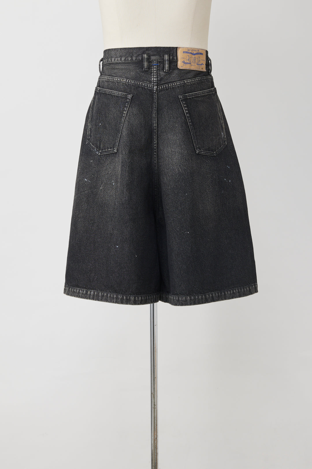 SHINYAKOZUKA / Painted Ordinary City Loose Shorts (Black)
