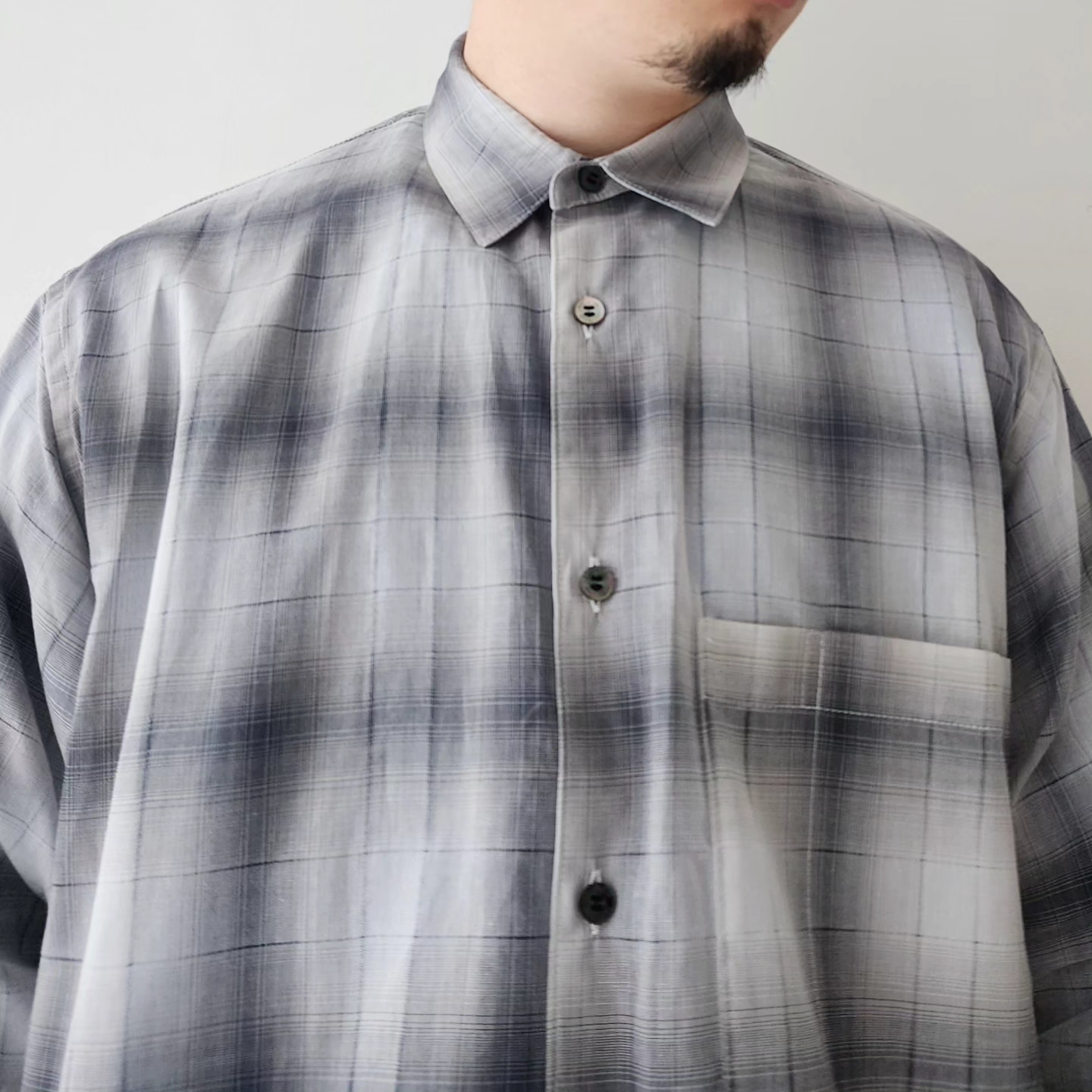 FACTOTUM / Voil Cotton Round Hem Shirt