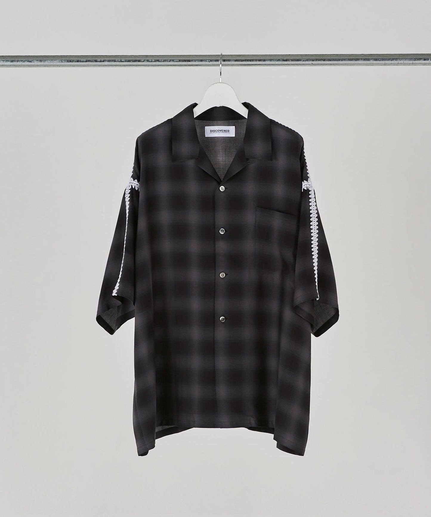 DISCOVERED / Ombre Wide Open Collar Shirts