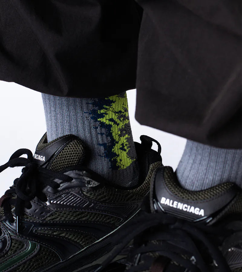 NOZZLEQUIZ / Gradient fntsy - LANDING Midcalf socks