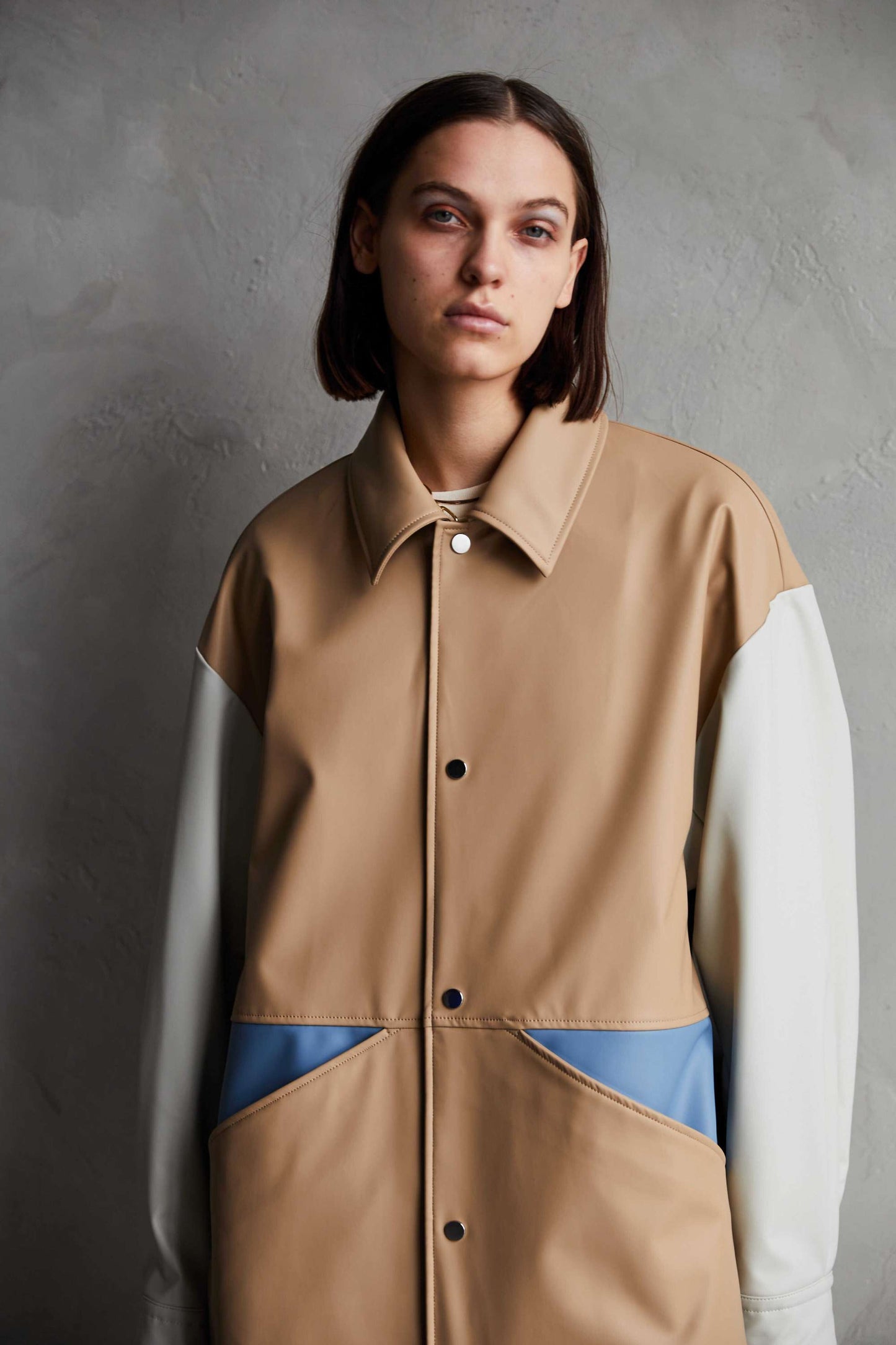 TAUPE / Laminate Blocking Coach Jacket