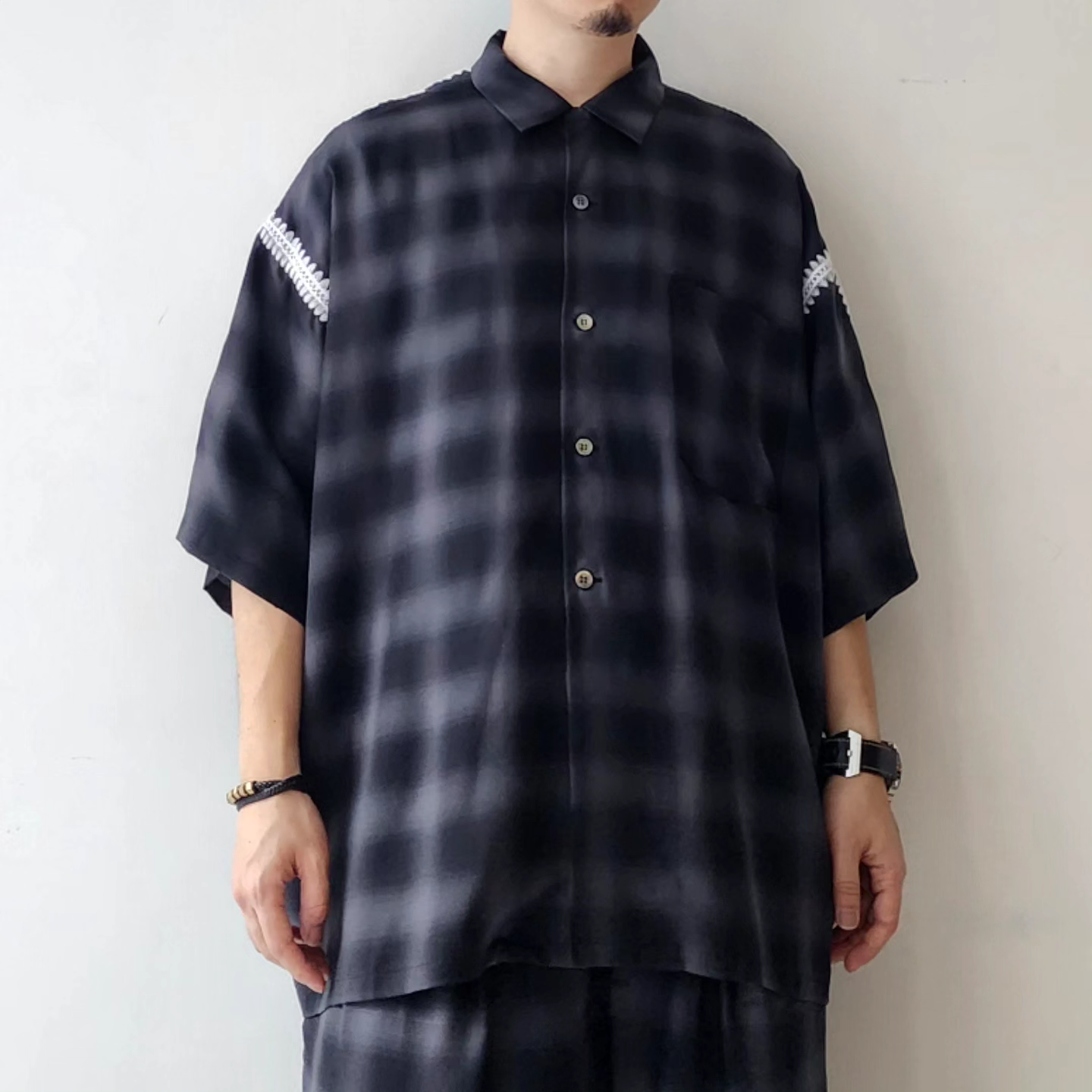 DISCOVERED / Ombre Wide Open Collar Shirts