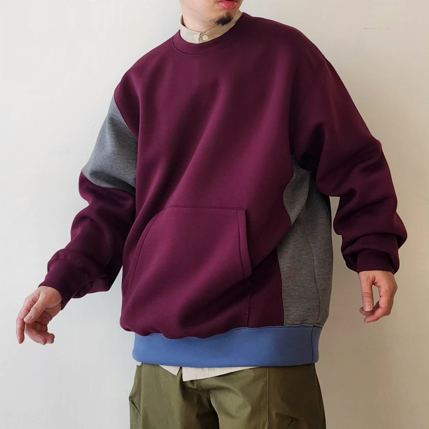 TAUPE / Flower Head Sweat Shirt