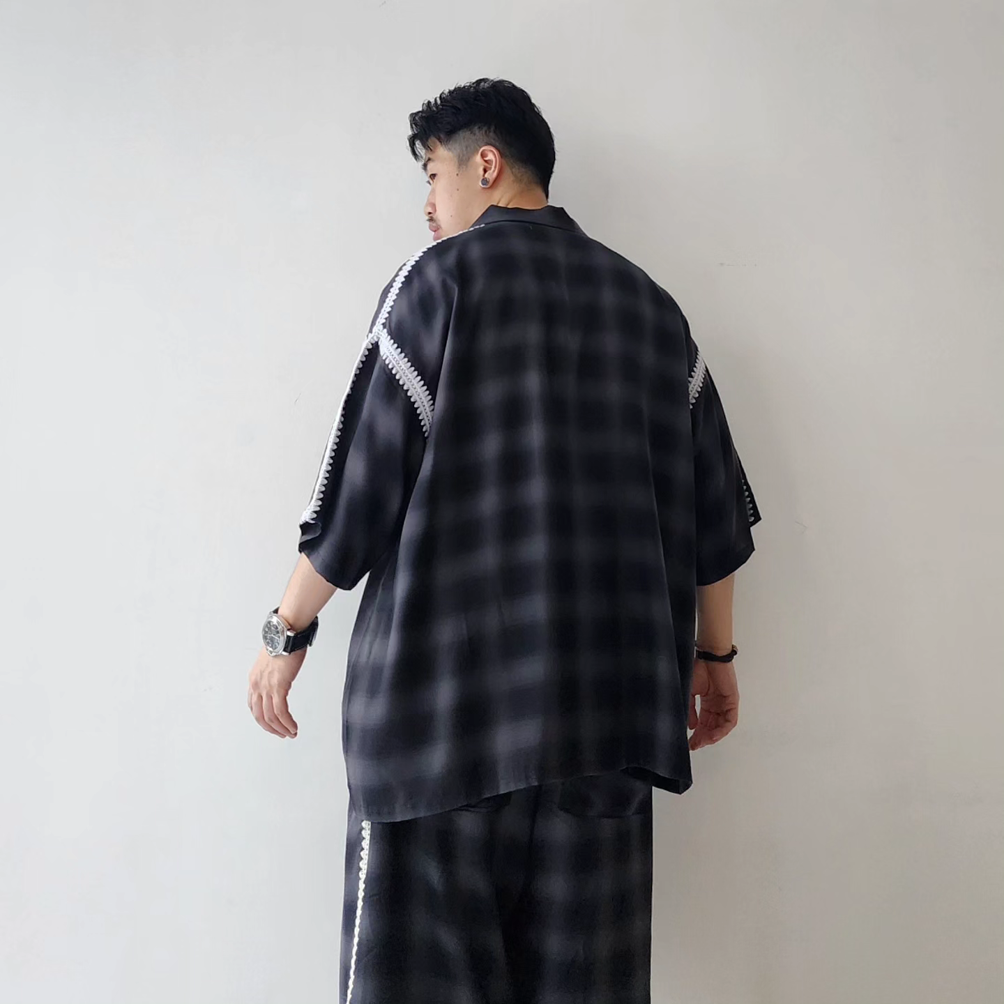 DISCOVERED / Ombre Wide Open Collar Shirts
