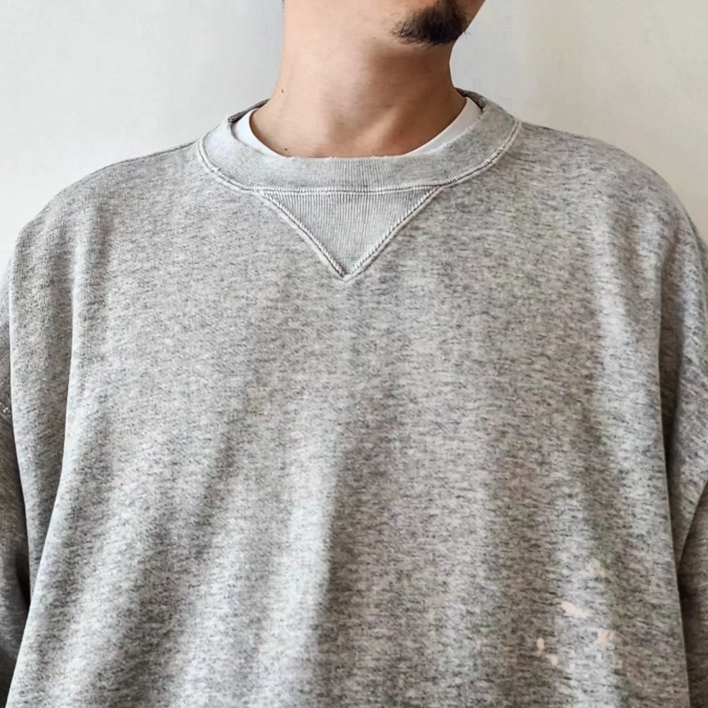 INTERIM / Bleach Hyper Big V Loop Wheel Seamless Sweat Shirt