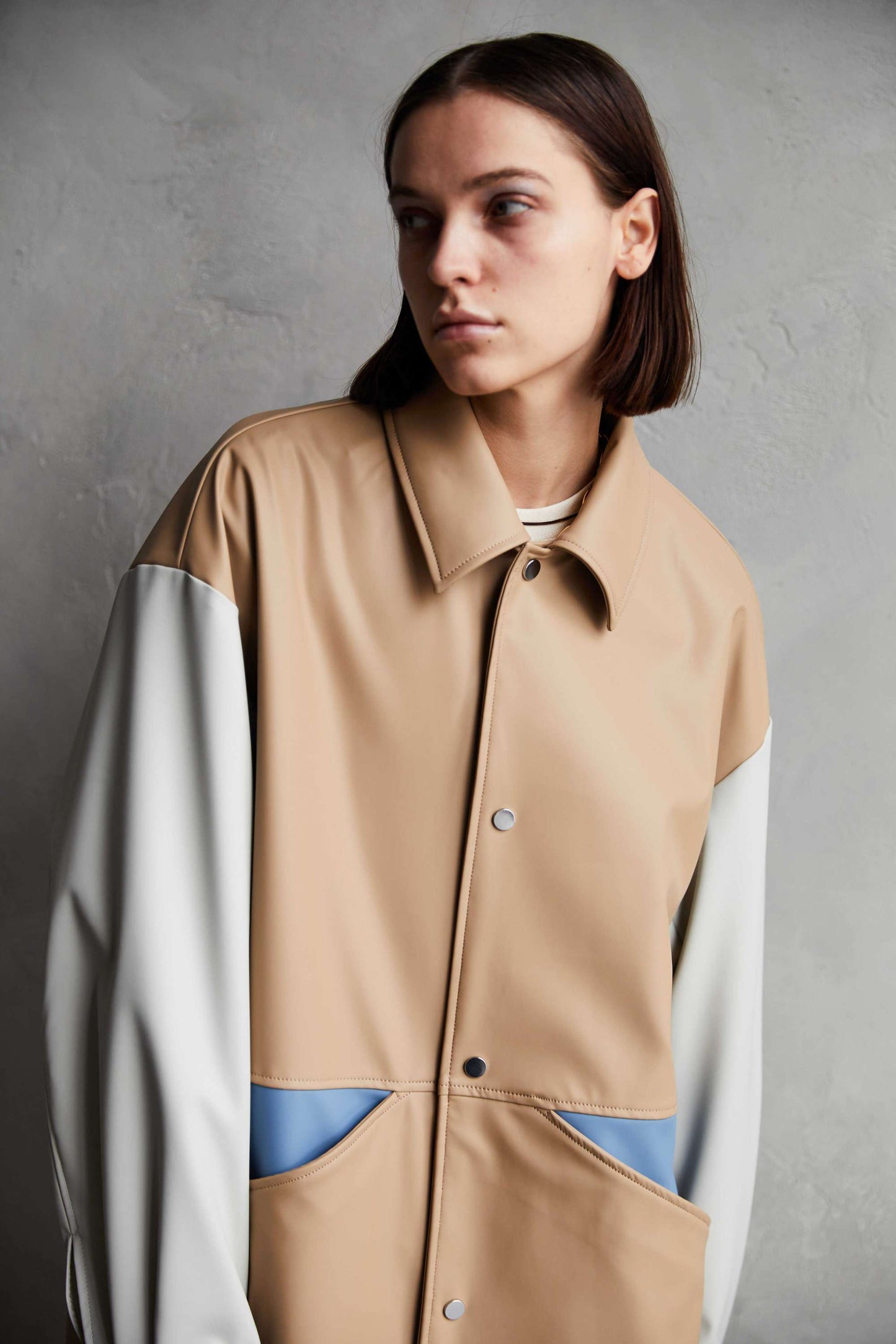 TAUPE / Laminate Blocking Coach Jacket
