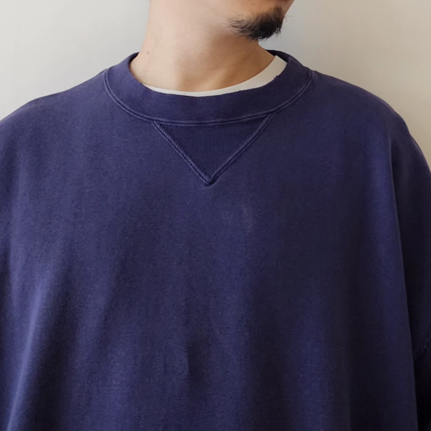 INTERIM / Bleach Hyper Big V Loop Wheel Seamless Sweat Shirt