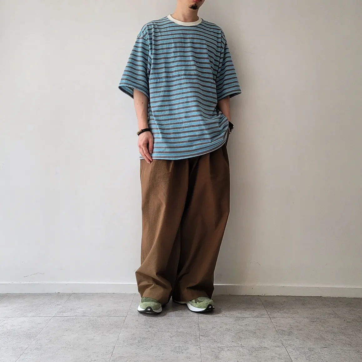 Yururi Tee 1 / 2 Border