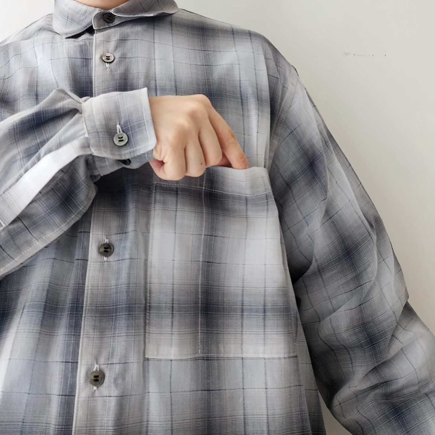 FACTOTUM / Voil Cotton Round Hem Shirt
