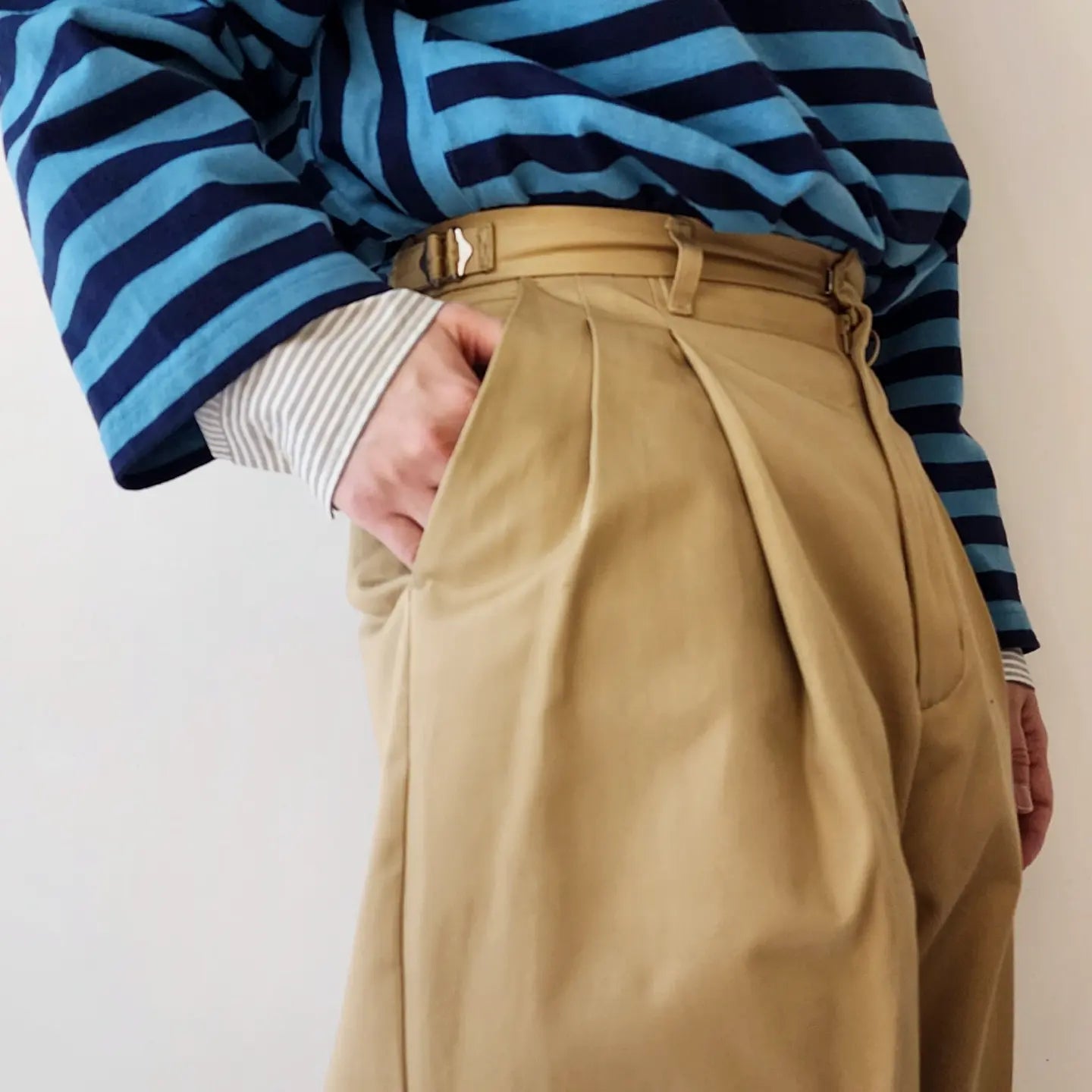 Epiping Tuck Wide Trouser