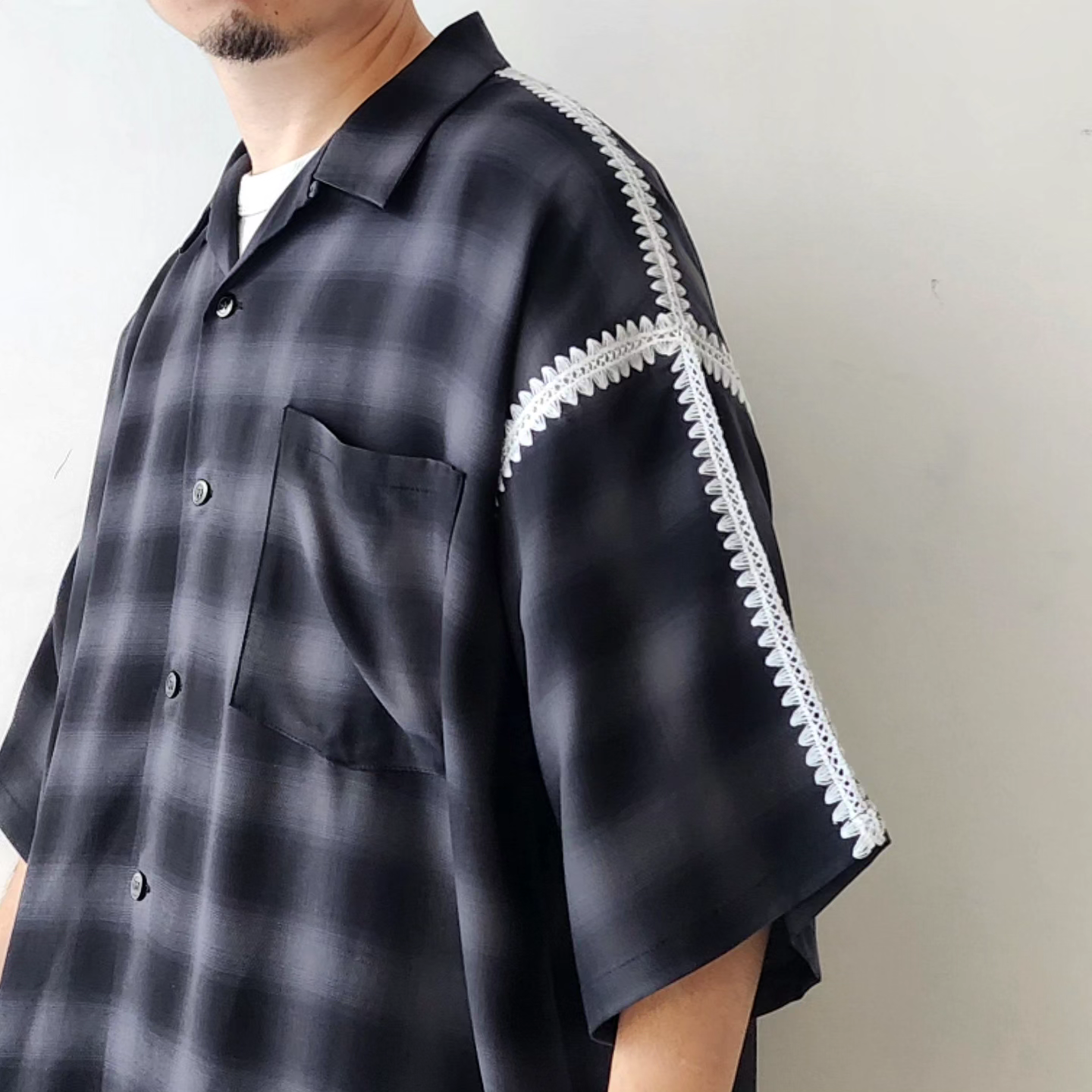 DISCOVERED / Ombre Wide Open Collar Shirts