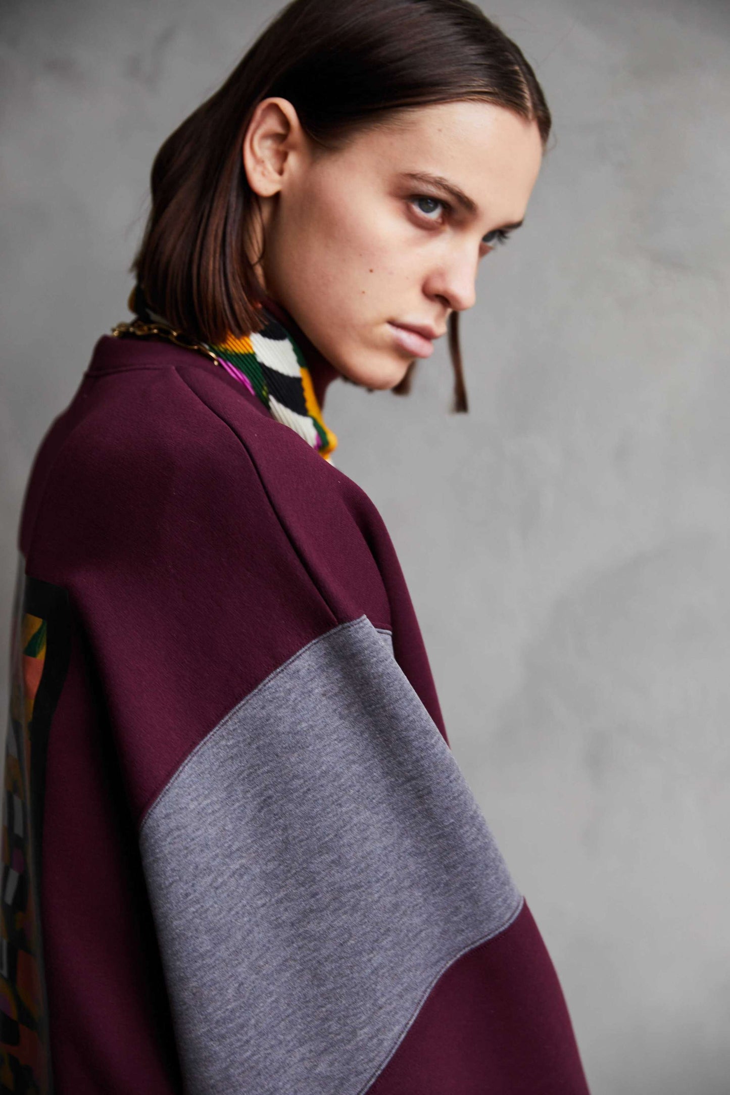 TAUPE / Flower Head Sweat Shirt