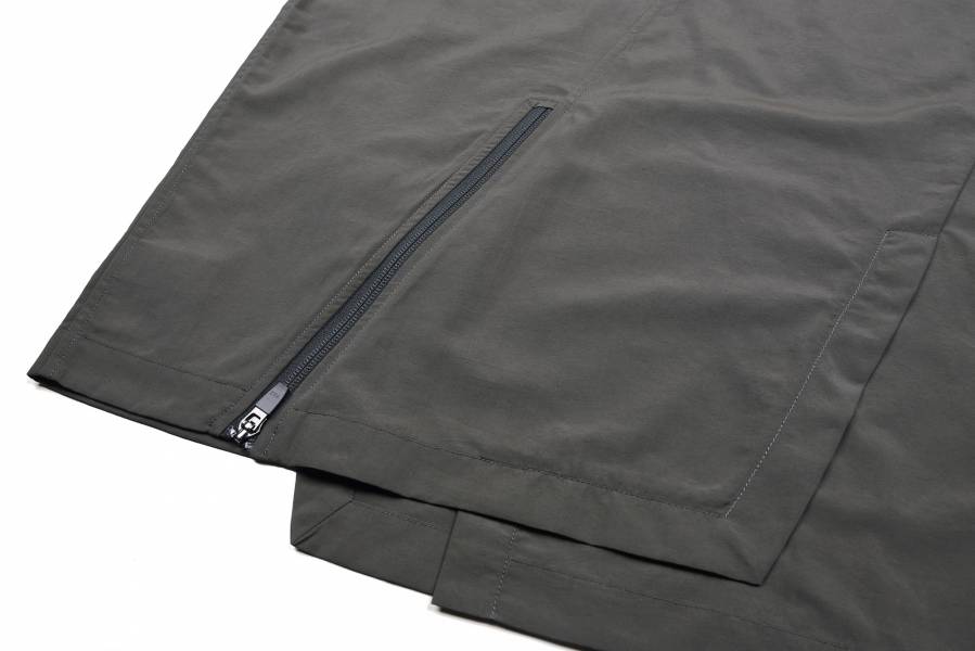 Fan Woven Tee