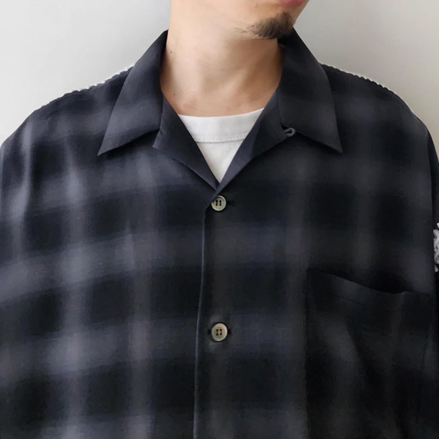 DISCOVERED / Ombre Wide Open Collar Shirts