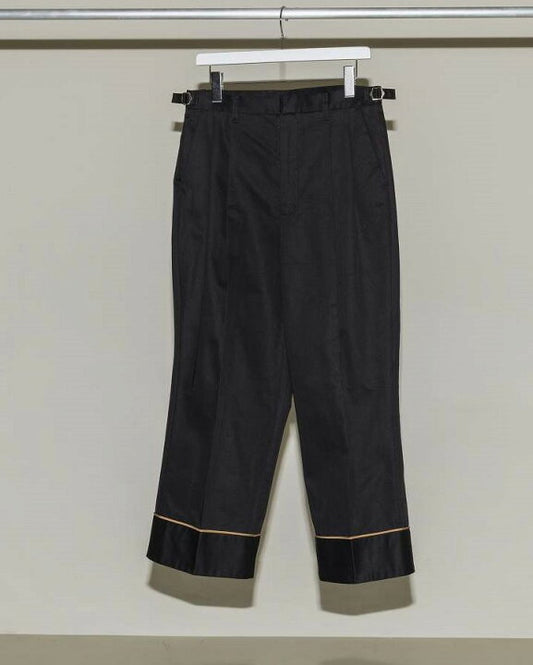 Epiping Tuck Wide Trouser