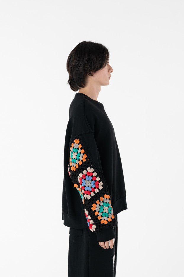 DISCOVERED / Crochet Sleeve Sweat (Black)