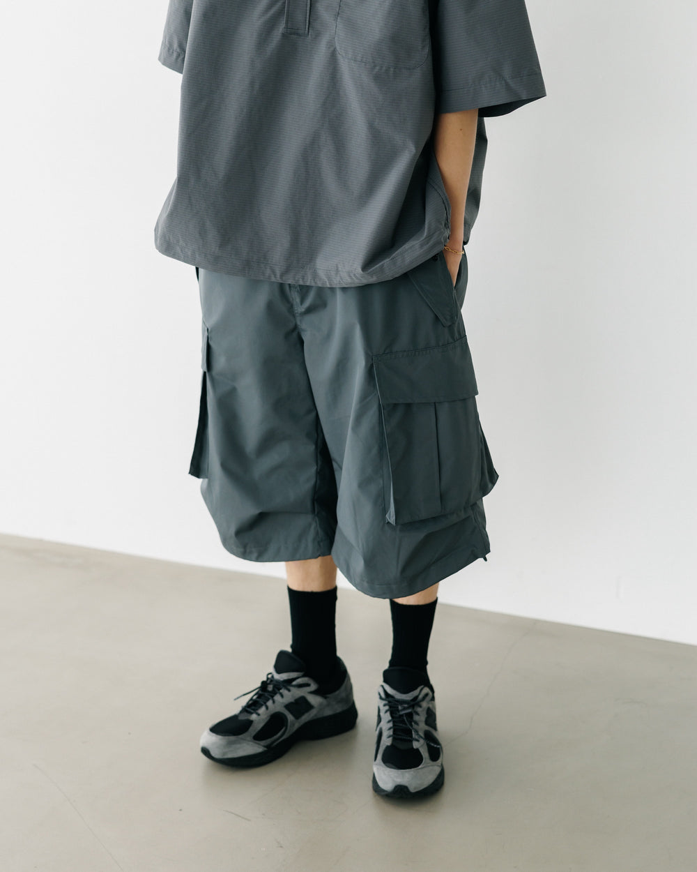 CLESSTE / +Phenix Windstopper ® By Gore-tex Labs City Military Half Pants 003 (Graphite Gray)