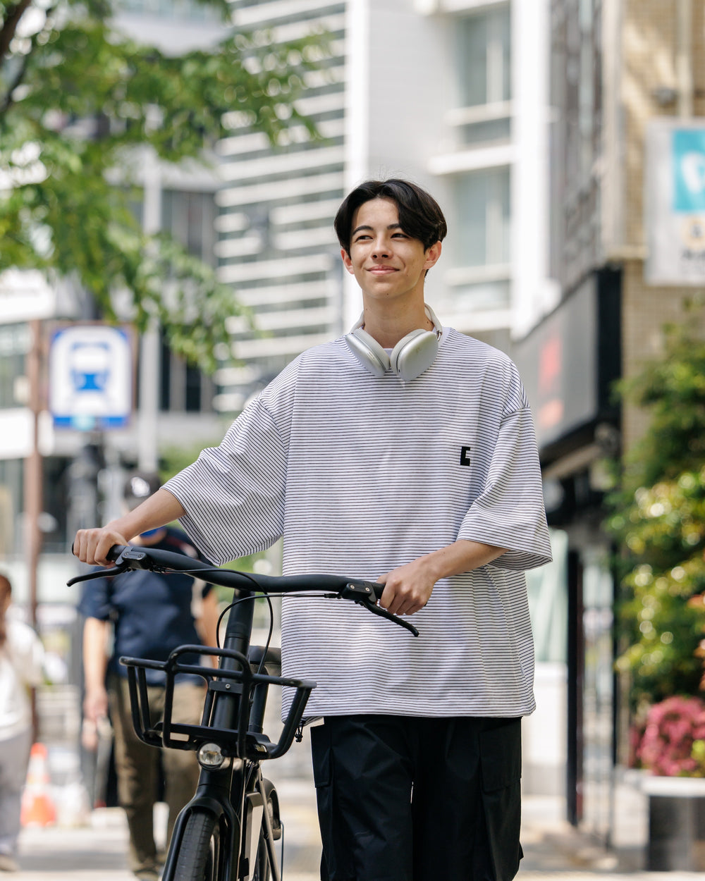 CLESSTE / 'C' Striped Massive T-Shirt With Drawstrings (White x Black)