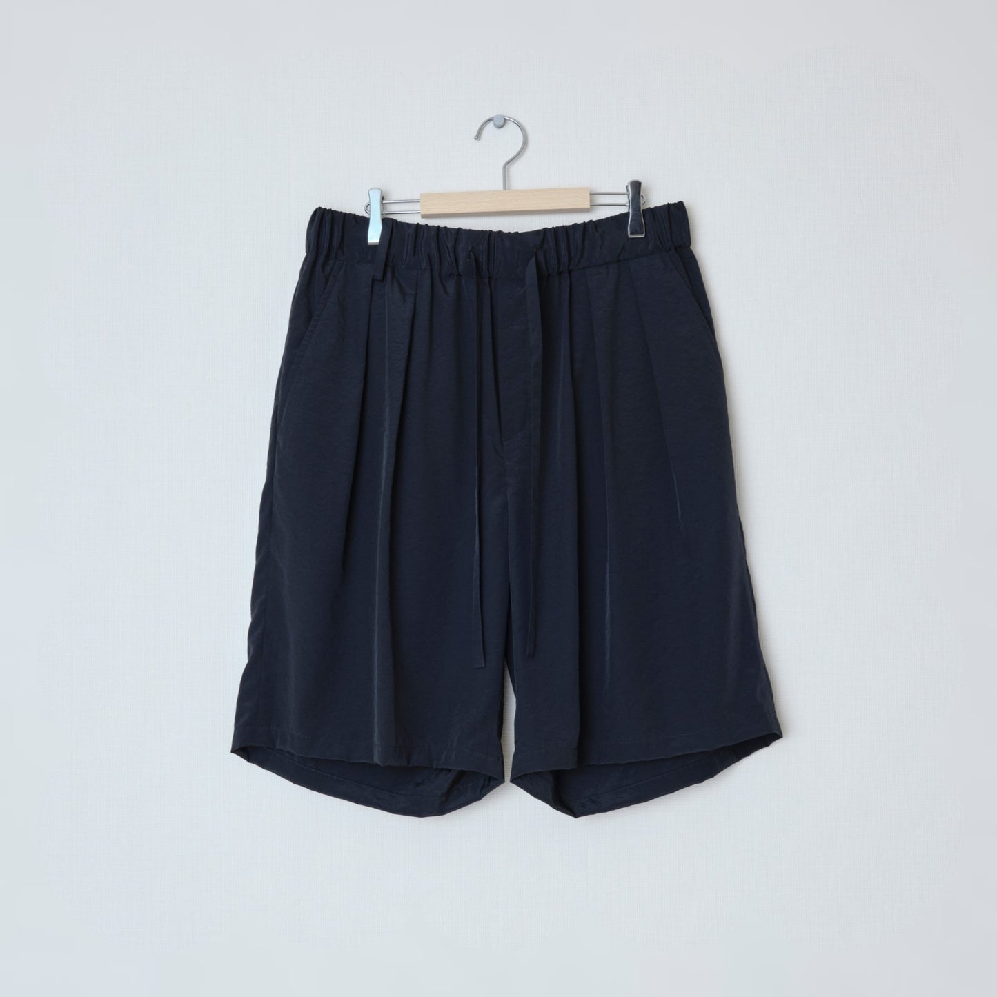 BLANC YM / Salt Shrink Cupro Half Pants (Black)