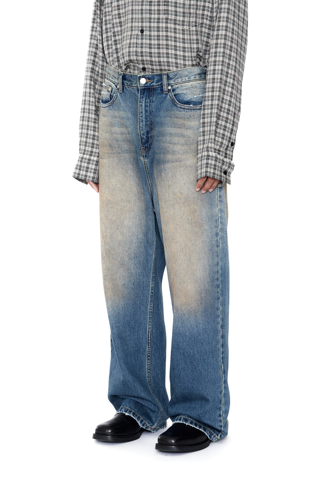 CODA / Faded Dirty Indigo Wash Break Cut Straight Jeans