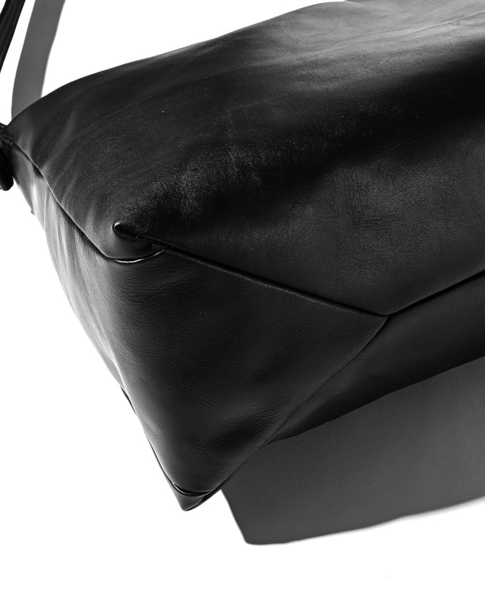 CLESSTE / Leather Nomad Bag