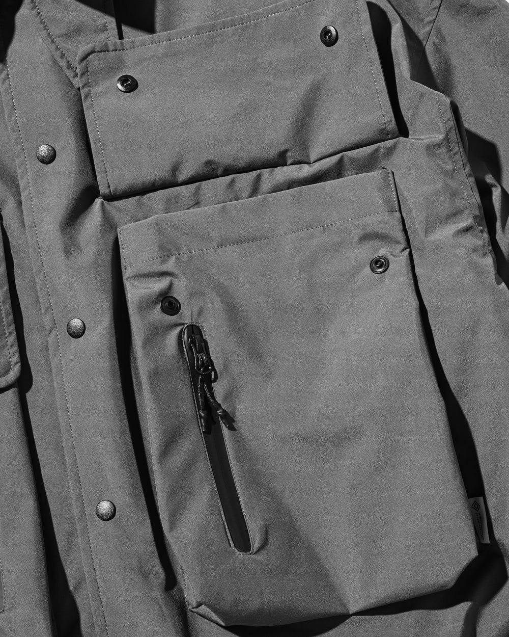 CLESSTE / +Phenix Windstopper® By Gore-Tex Labs Detachable Wading Shirt Jacket (Graphite Gray)