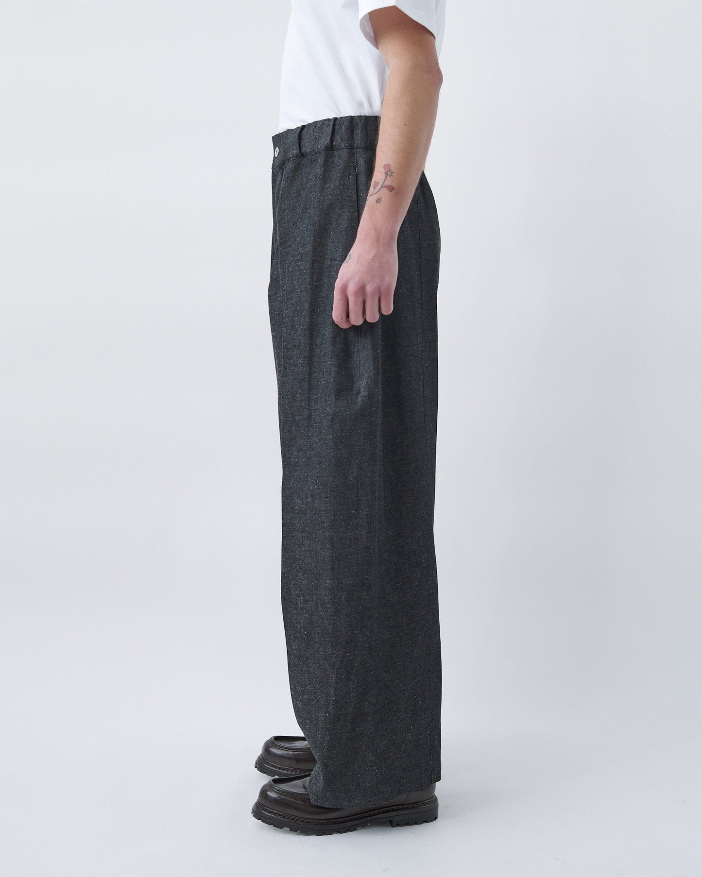 SAGE NATION / Box Pleat Trouser Denim - Raw Black