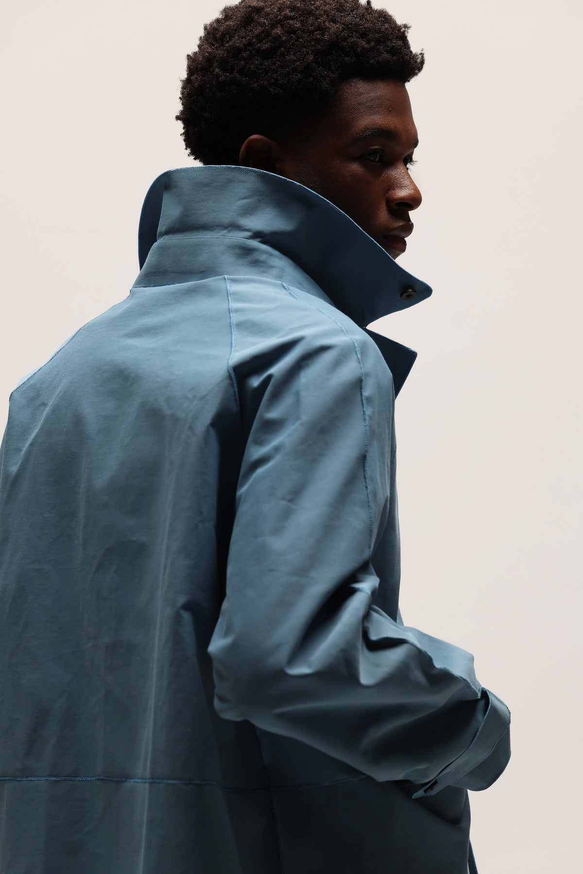 KANEMASA PHIL / 36G ECONYL Half Coat (Blue Gray)
