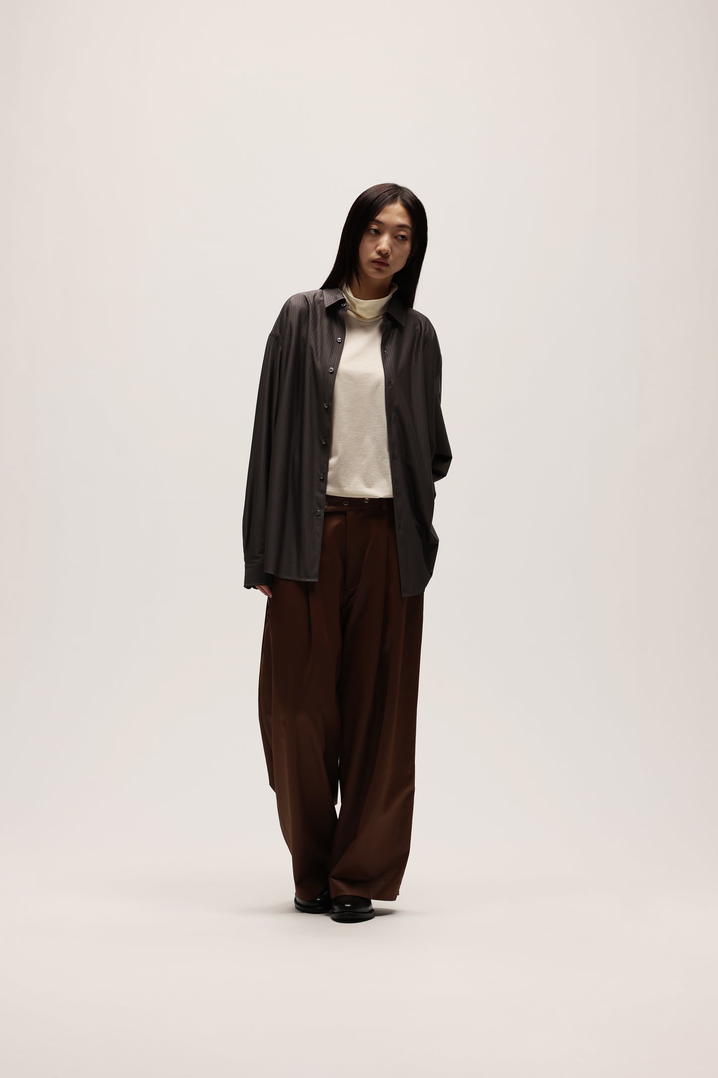 KANEMASA PHIL / 46G Atmosphere Stripe Shirt (Charcoal Brown)