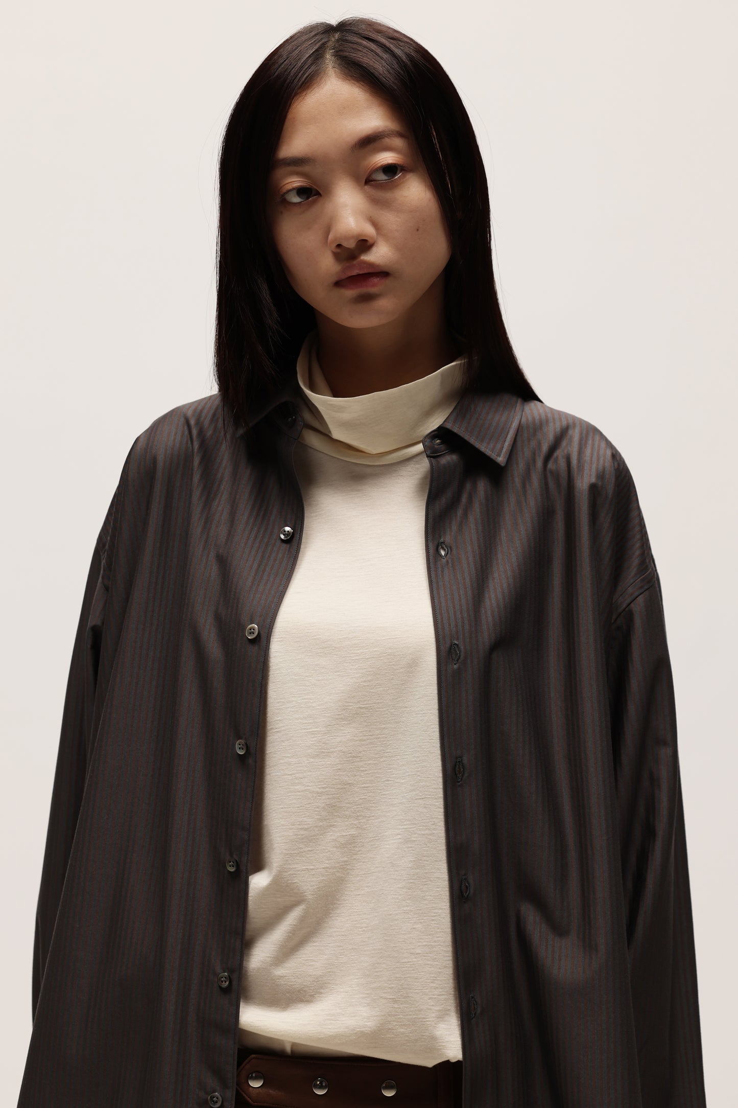 KANEMASA PHIL / 46G Atmosphere Stripe Shirt (Charcoal Brown)