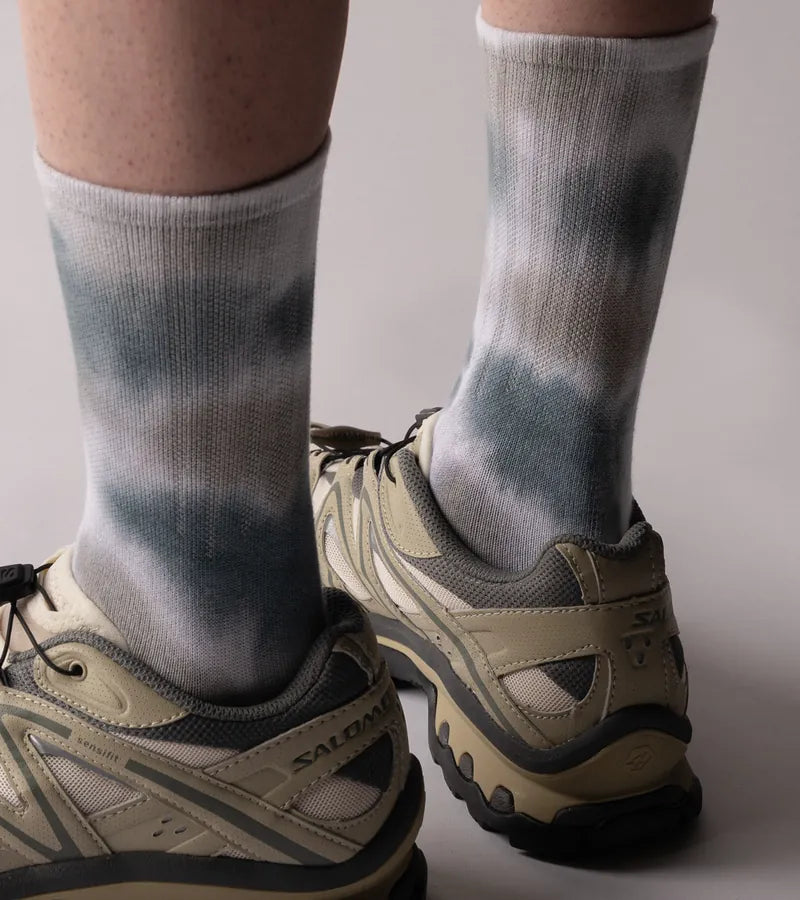 NOZZLEQUIZ / Drip Navy - Spray Dye Crew Casual Socks