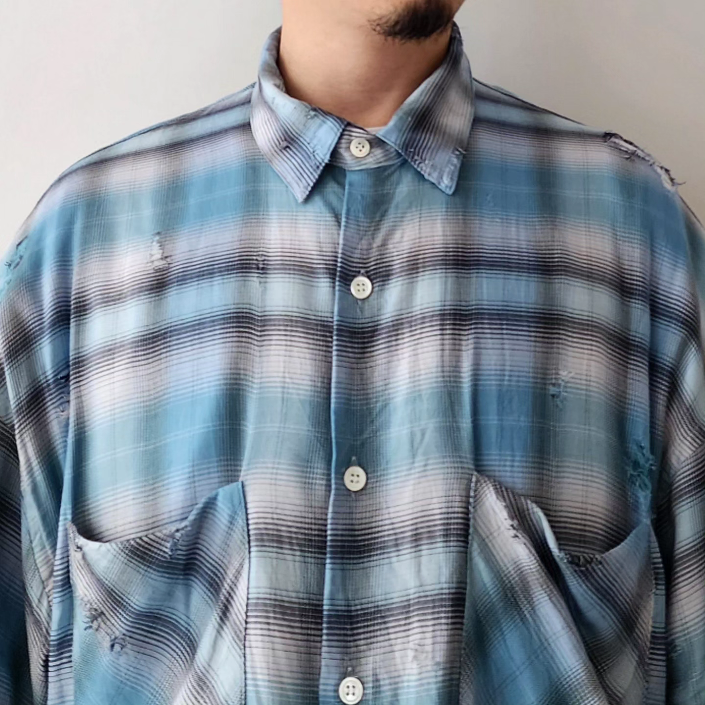THE JEAN PIERRE / Grunge Destroy Plaid Shirt