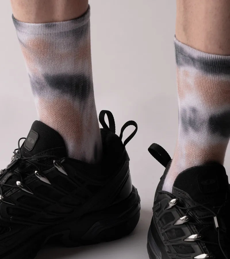 NOZZLEQUIZ / Drip Black - Spray Dye Crew Casual Socks