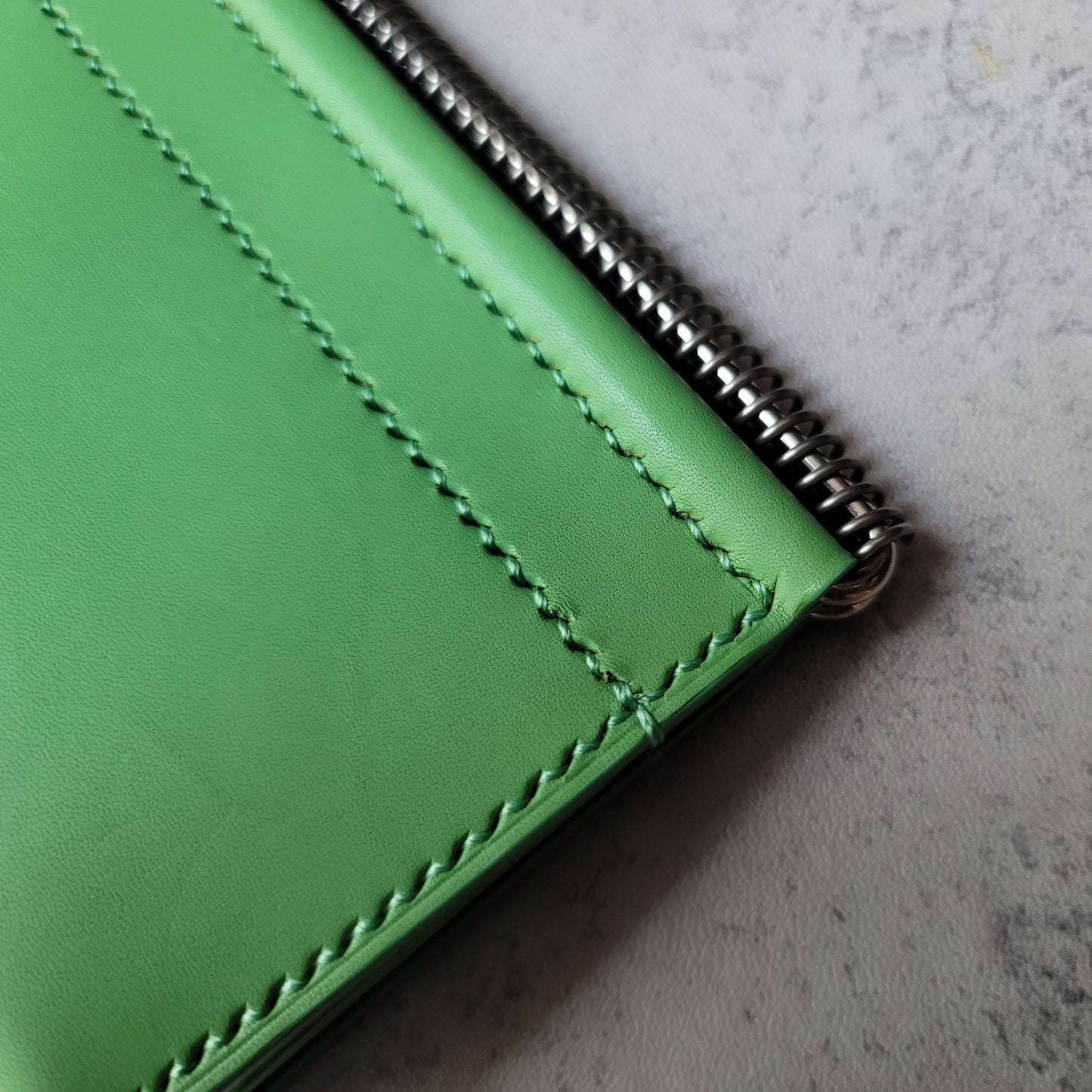 Coil Spring Card Case