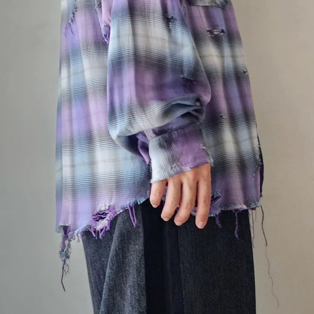 THE JEAN PIERRE / Grunge Destroy Plaid Shirt