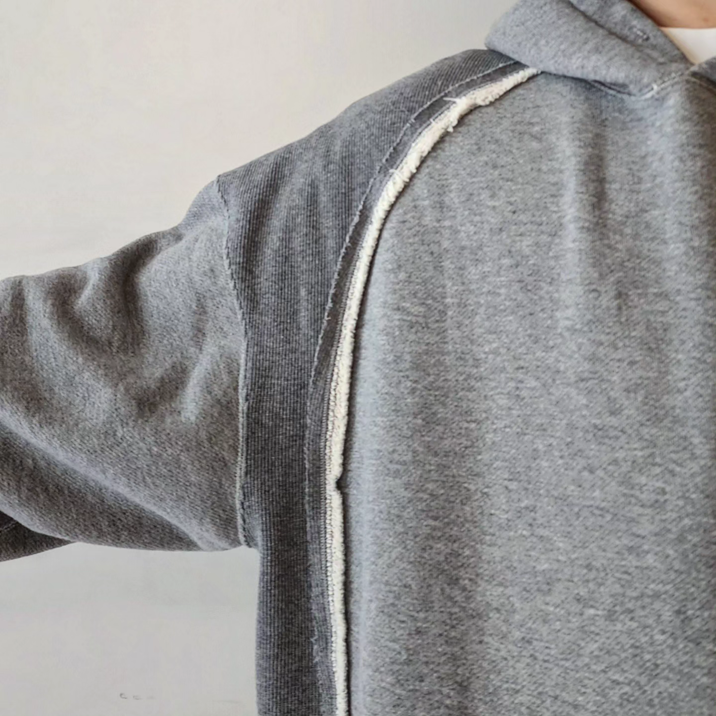 WELLDER / Cut Off Hooded