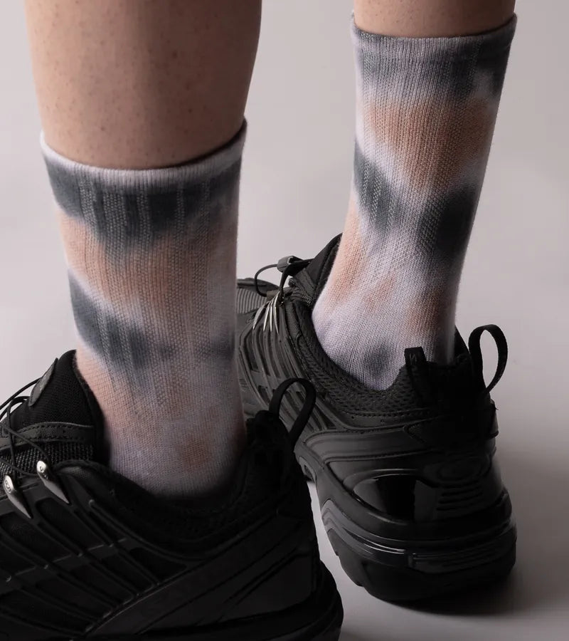 NOZZLEQUIZ / Drip Black - Spray Dye Crew Casual Socks