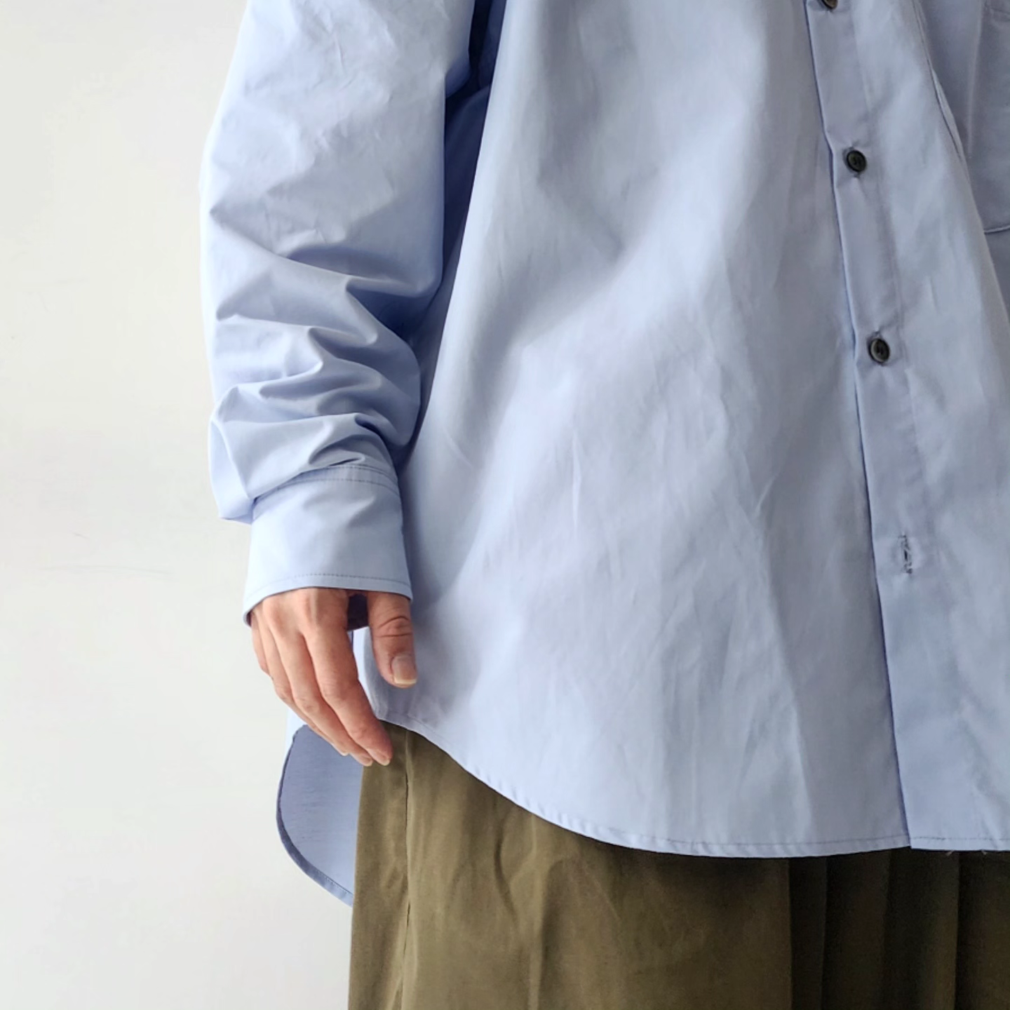 TREE AND BRANCH / Oversized Side Slit Shirket