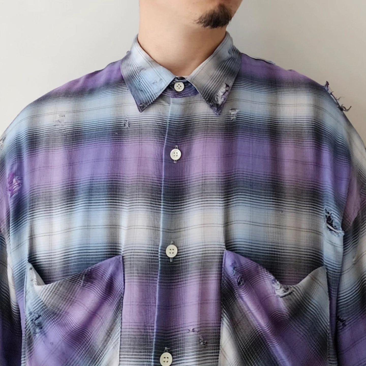 THE JEAN PIERRE / Grunge Destroy Plaid Shirt