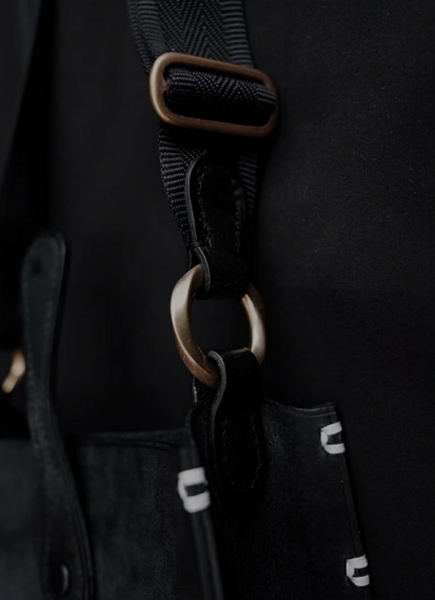 Clean Shoulder Bag