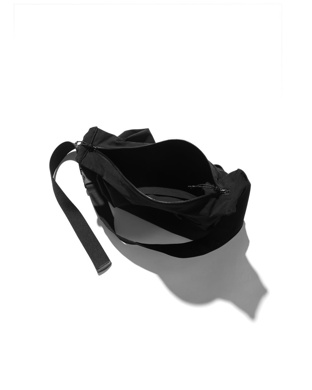 CLESSTE / Soft Shell Future Bag