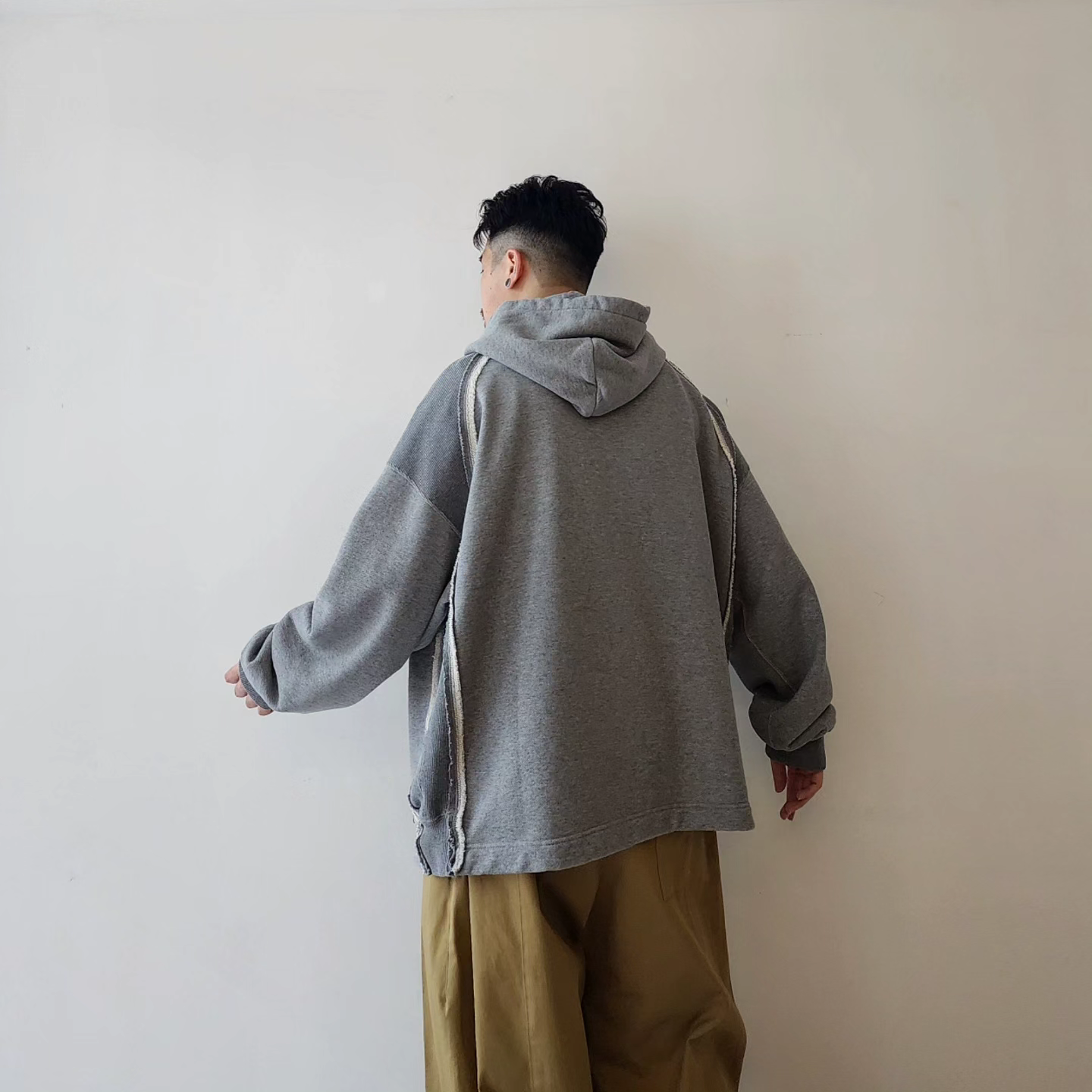 WELLDER / Cut Off Hooded