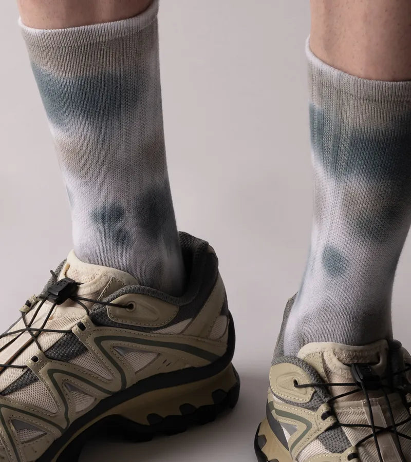 NOZZLEQUIZ / Drip Navy - Spray Dye Crew Casual Socks