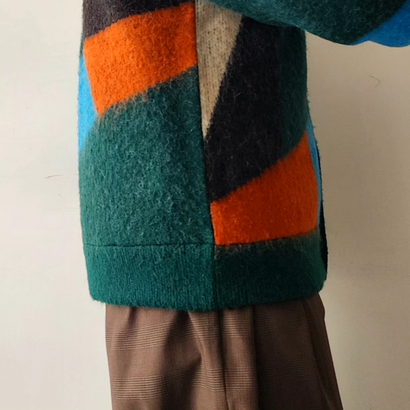 TAUPE / Panel Art Cardigan