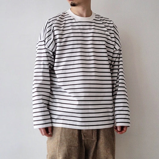 Crew Neck Border Football Cutsaw