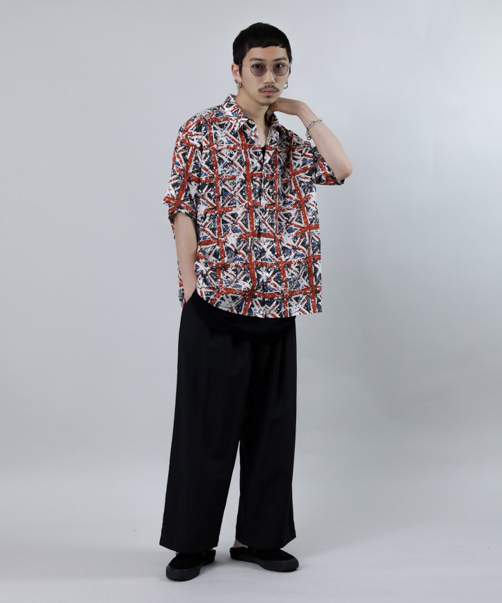 A BOY A MAN UK” H/S SH_RED
