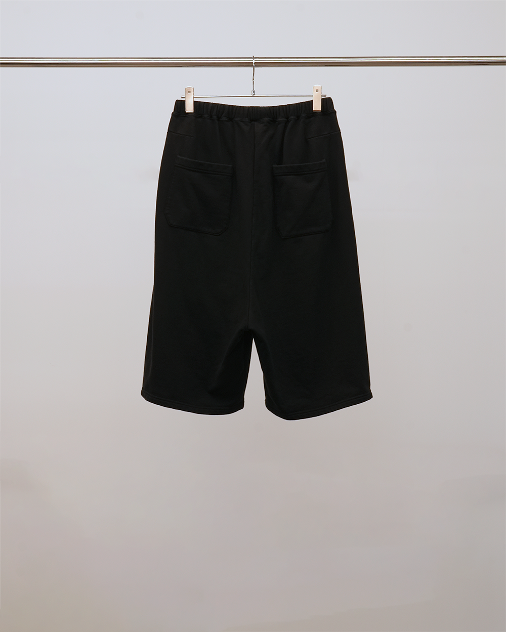 ANCELLM / 3/4 Tuck Sweat Shorts