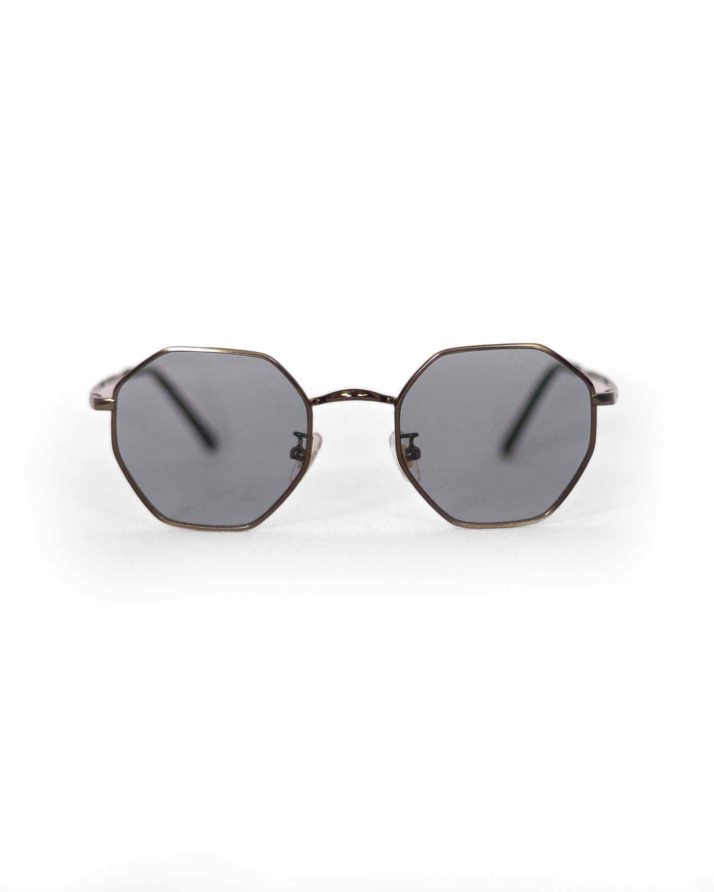 ESSAY / LG Sunglass