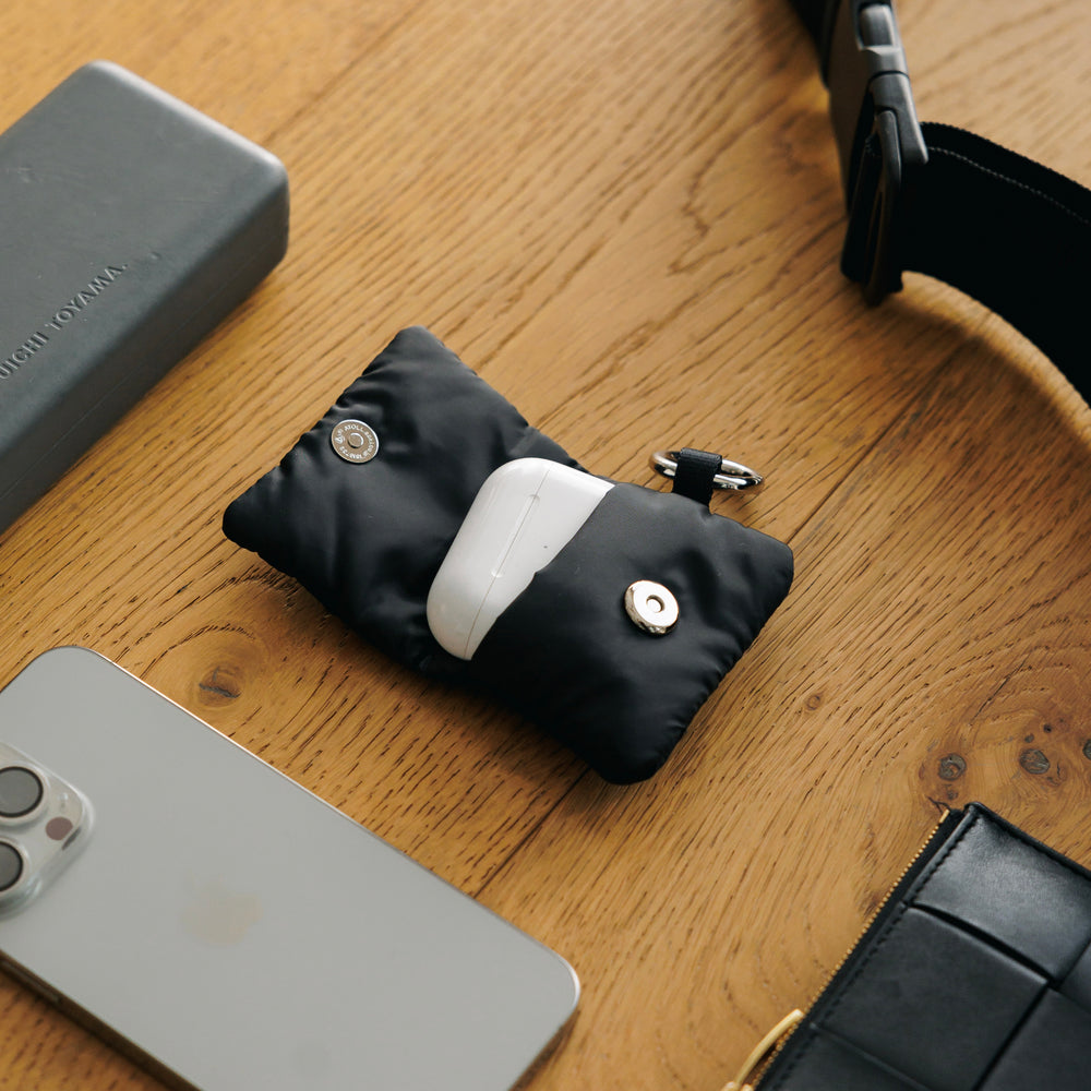 CLESSTE / Padded Airpod Case (Black)