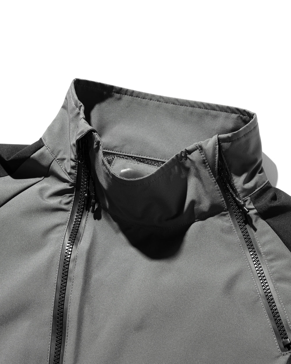 CLESSTE / +Phenix Windstopper ® By Gore-tex Labs City Sidwinder Jacket